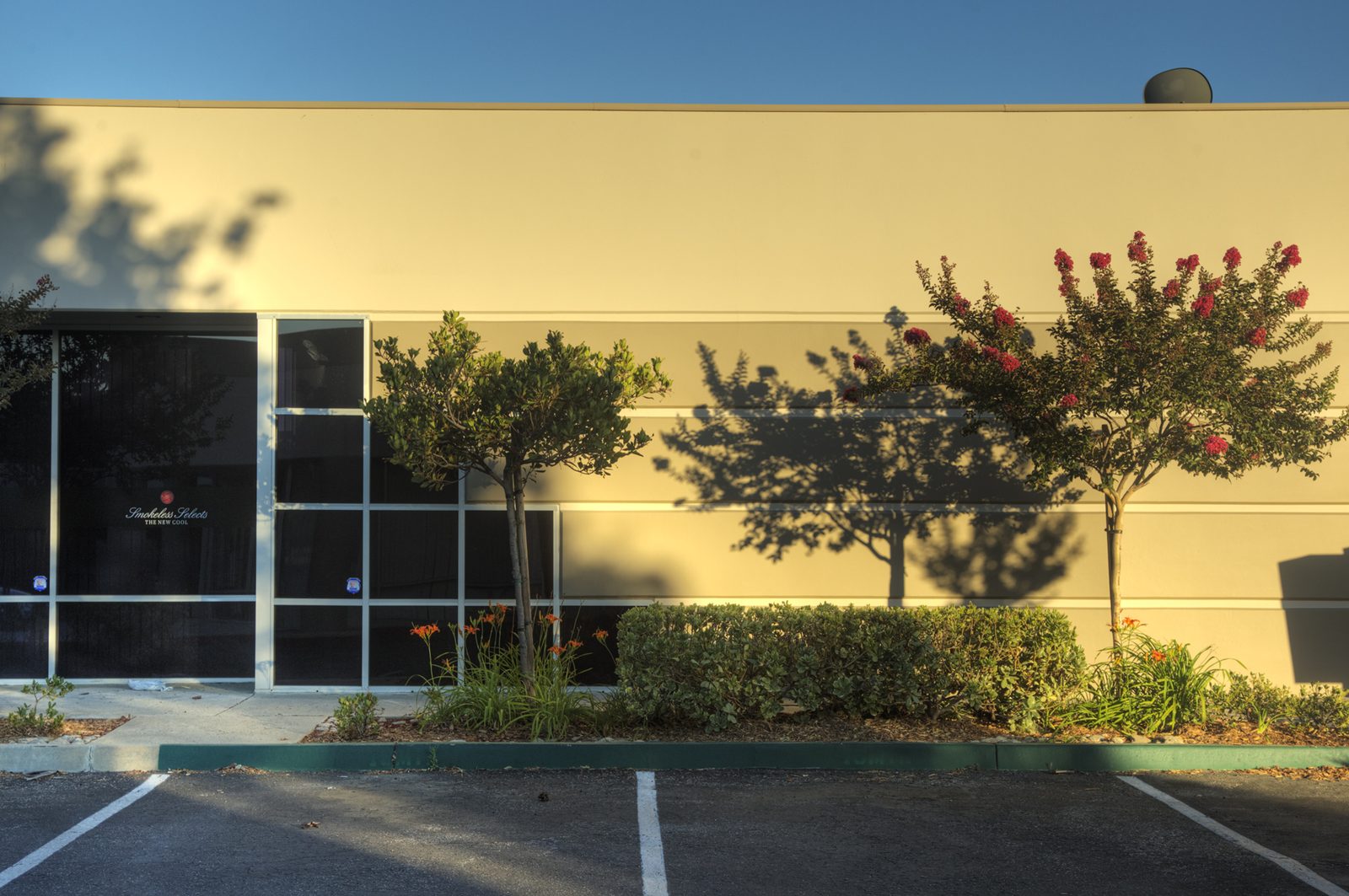 Exterior view of the Jefferson Court building at 27574 Commerce Center Drive