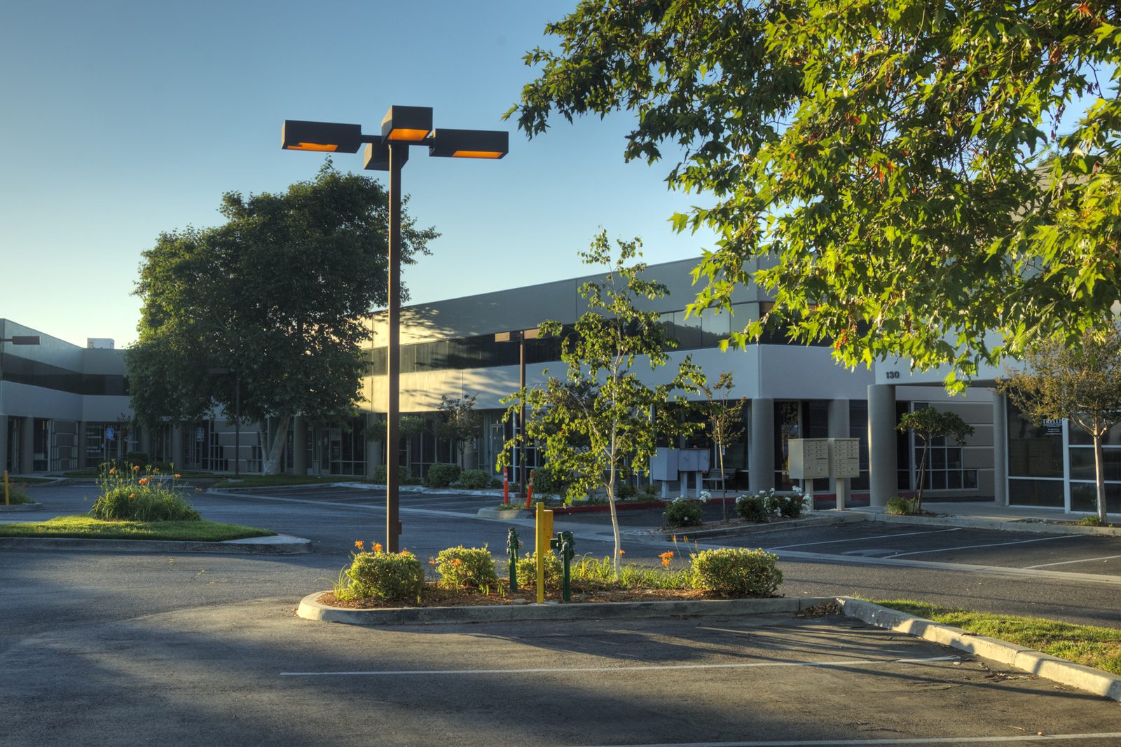 Jefferson Court entrance and parking area in Temecula
